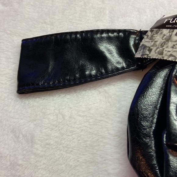 Rue21 Patent Black Clutch/Wristlet w Bow NWT - Picture 2 of 8